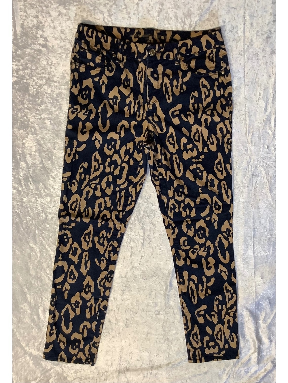 Chico So Slimming Girlfriend Ankle Jeans Navy and Tan Leopard Print, Size 0